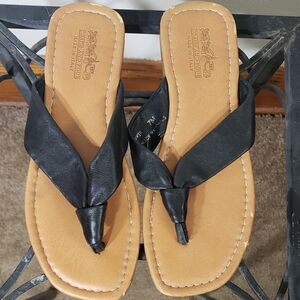 NWOB Women's Size 7 Coach Black and Tan Women's Leather Sandals